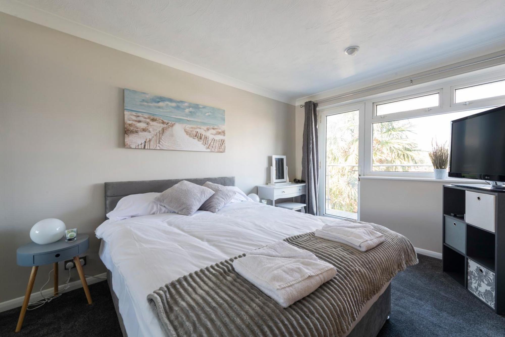 5 Bedroom Detached Beach House Poole Εξωτερικό φωτογραφία