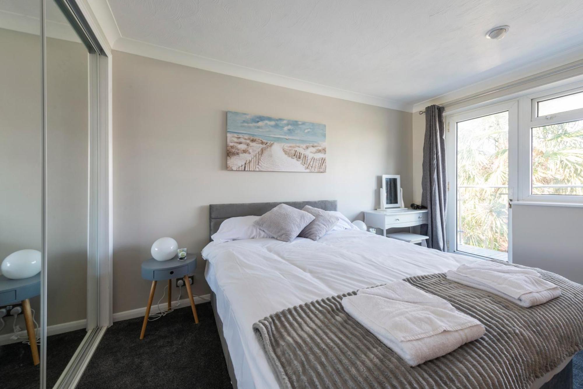 5 Bedroom Detached Beach House Poole Εξωτερικό φωτογραφία