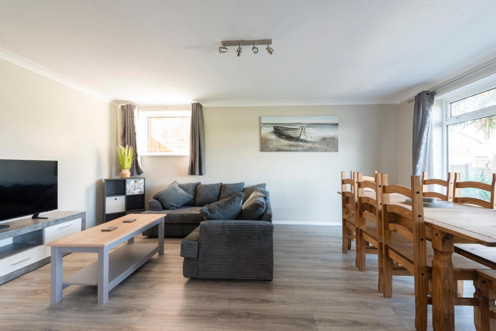 5 Bedroom Detached Beach House Poole Εξωτερικό φωτογραφία